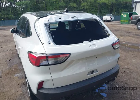 2021 Ford Escape Titanium Hybrid z USA, uszkodzony, nr VIN 1FMCU9DZ2MUA92284